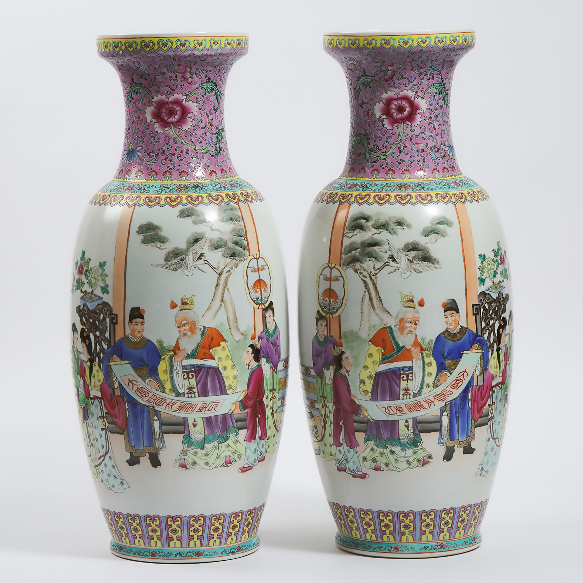 A Pair of Large Chinese Famille 3ac73b
