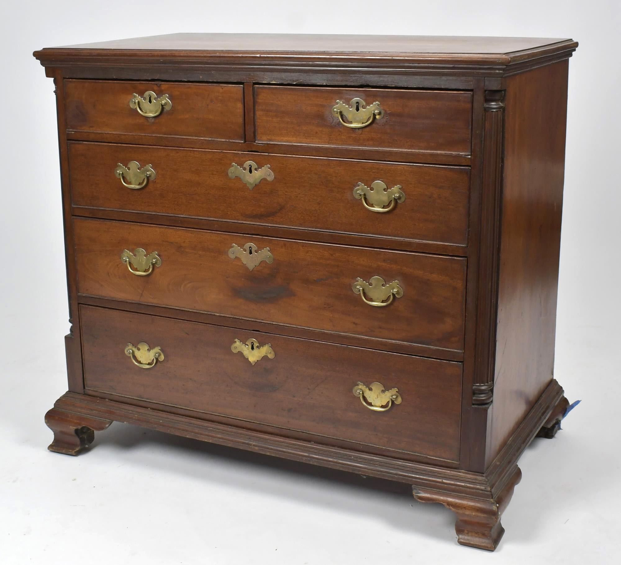 SOUTHERN CHIPPENDALE CARVED MAHOGANY