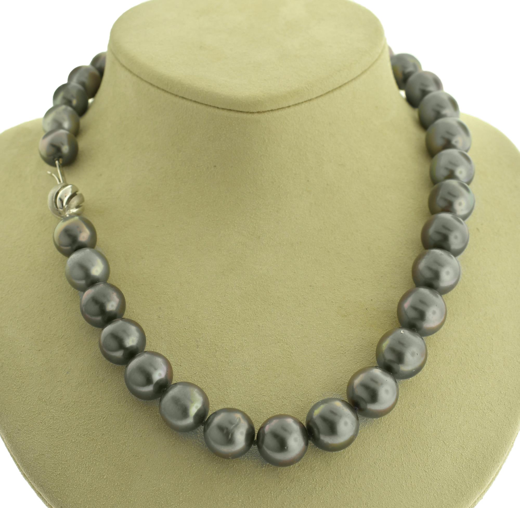TAHITIAN SOUTH SEA PEARL NECKLACE  3ac7f1