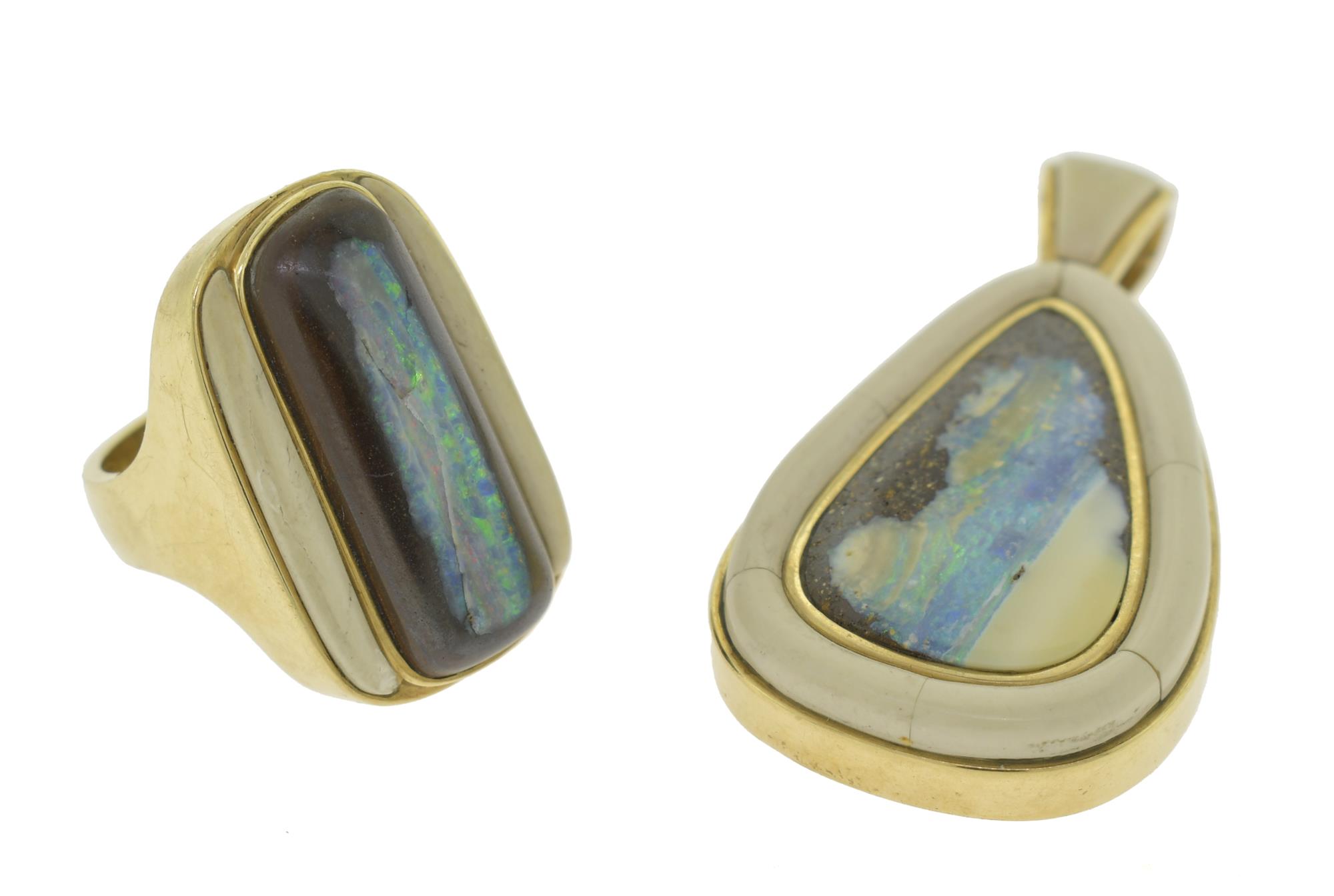 14K GOLD BOULDER OPAL PENDANT  3ac843