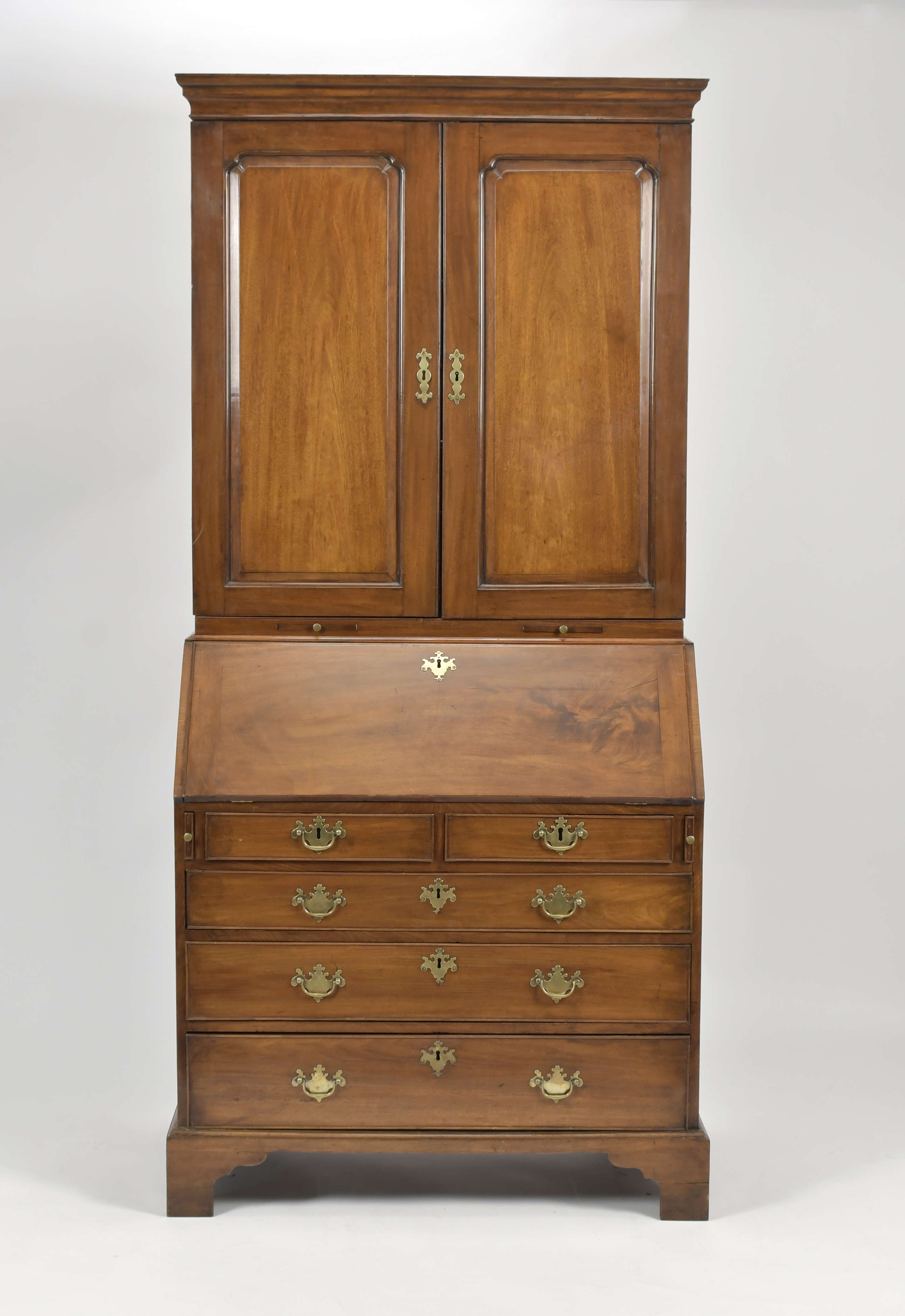 18TH C CHIPPENDALE MAHOGANY SECRETARY  3ac8b0