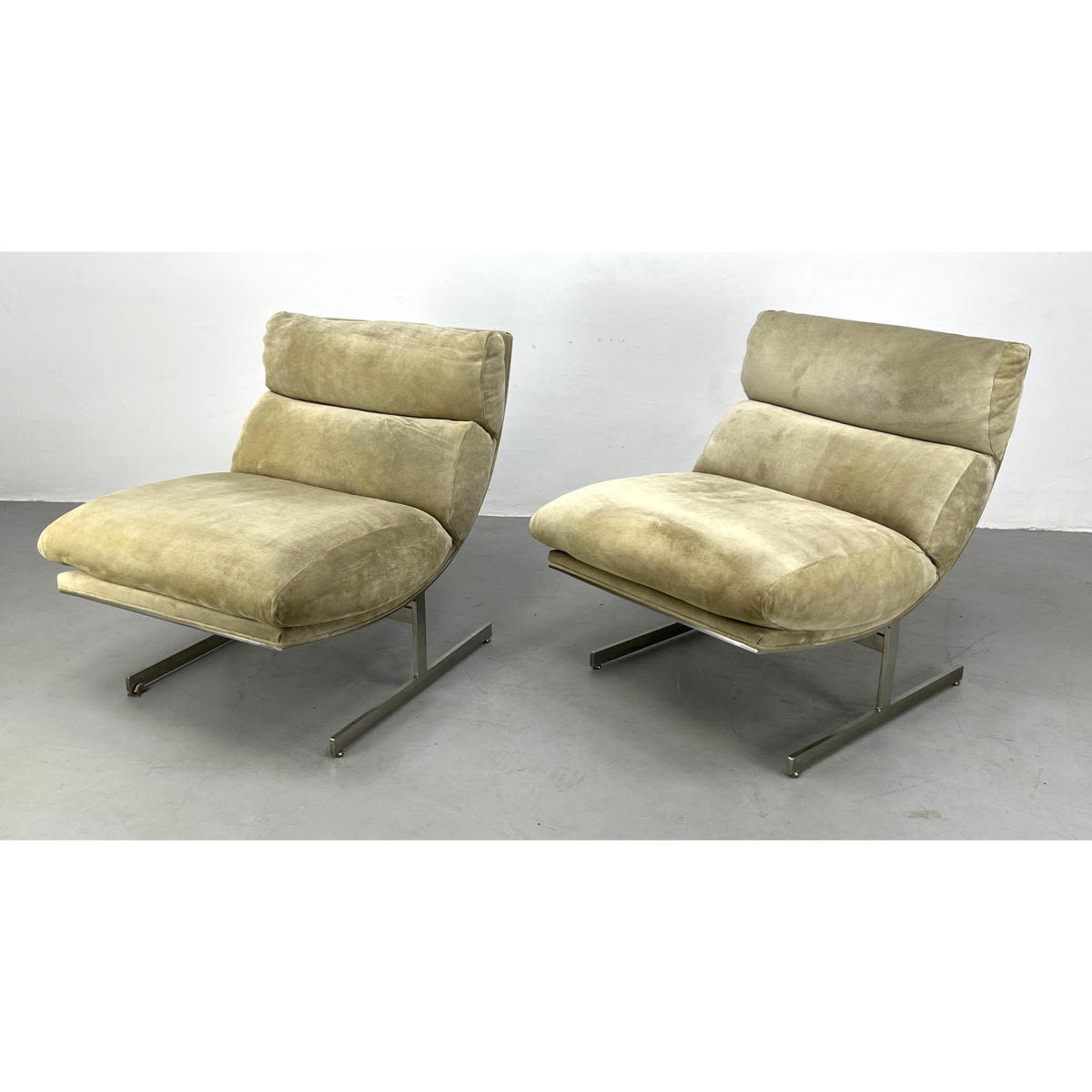 Pr KIPP STEWART Lounge Chairs for 3aca26