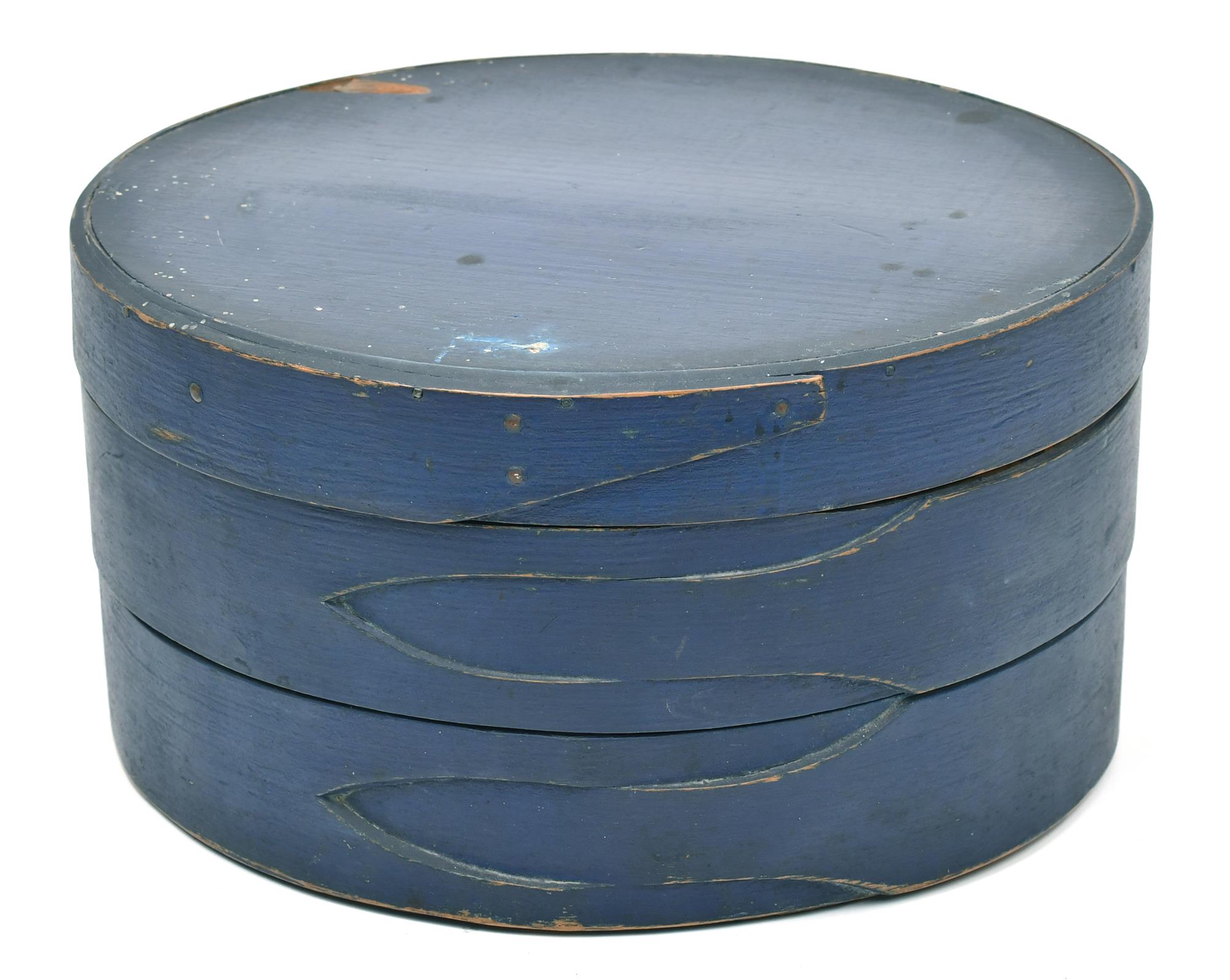 19TH C BLUE PAINTED LAPPED BOX  3aca53