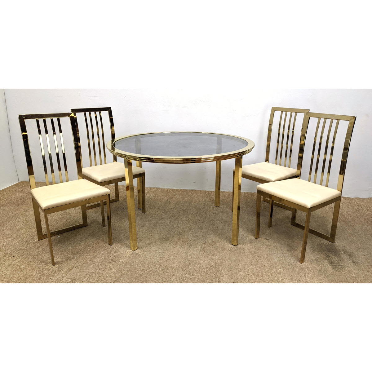 DESIGN INSTITUTE OF AMERICA Dining Set.