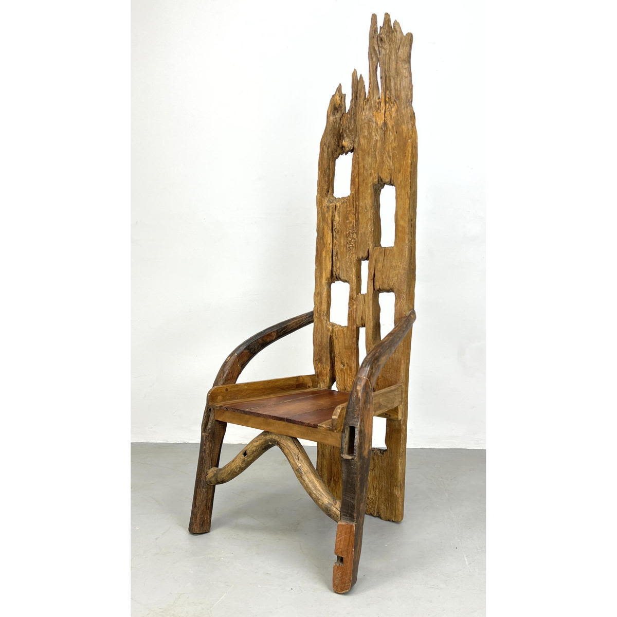 Large Natural Rustic Wood Chair  3acb37