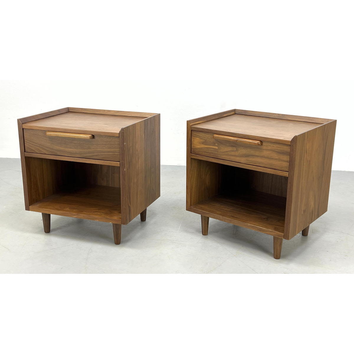 Pr Crate and Barrel Side Table 3acb70