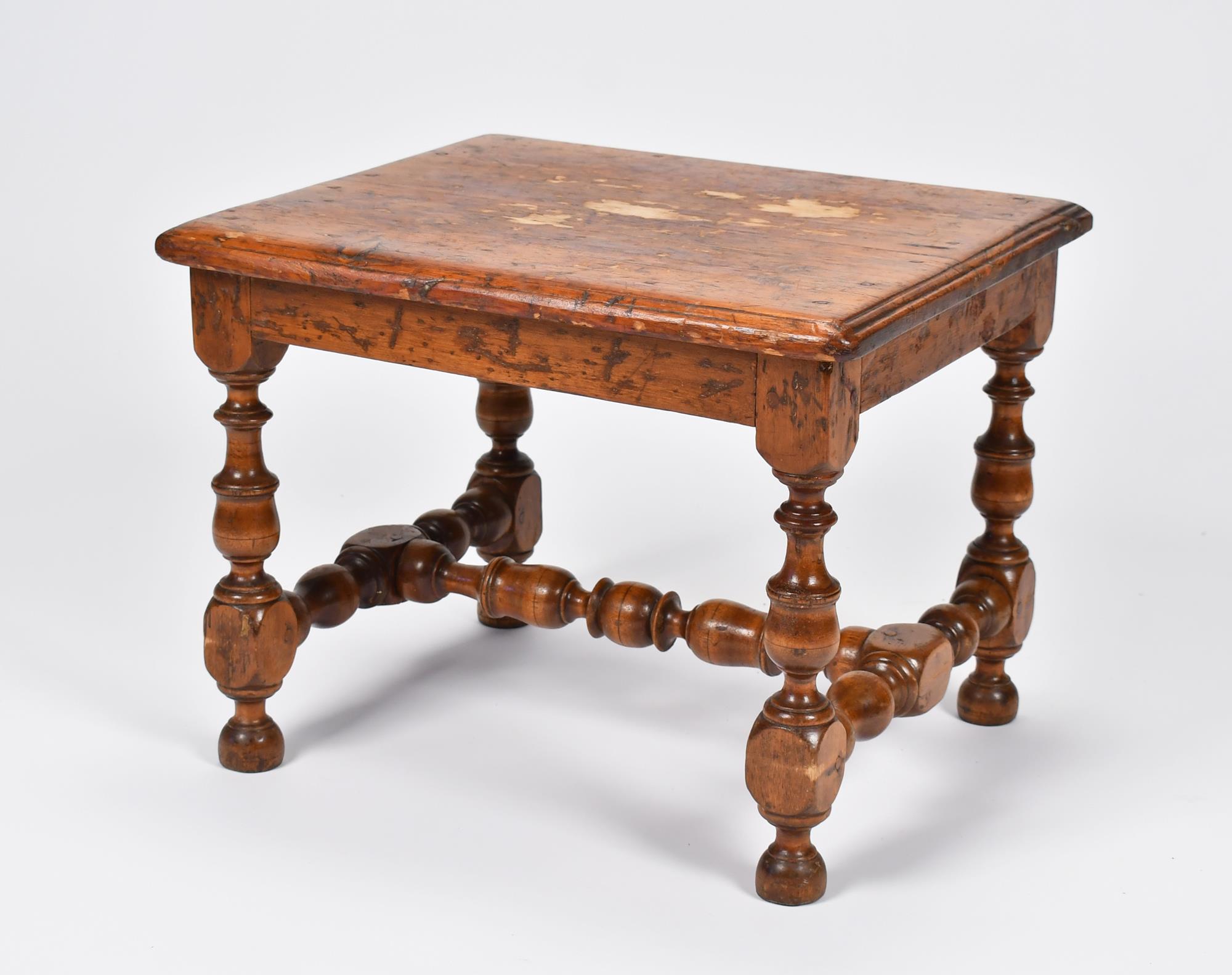 18TH C STRETCHER BASE WILLIAM 3acc34