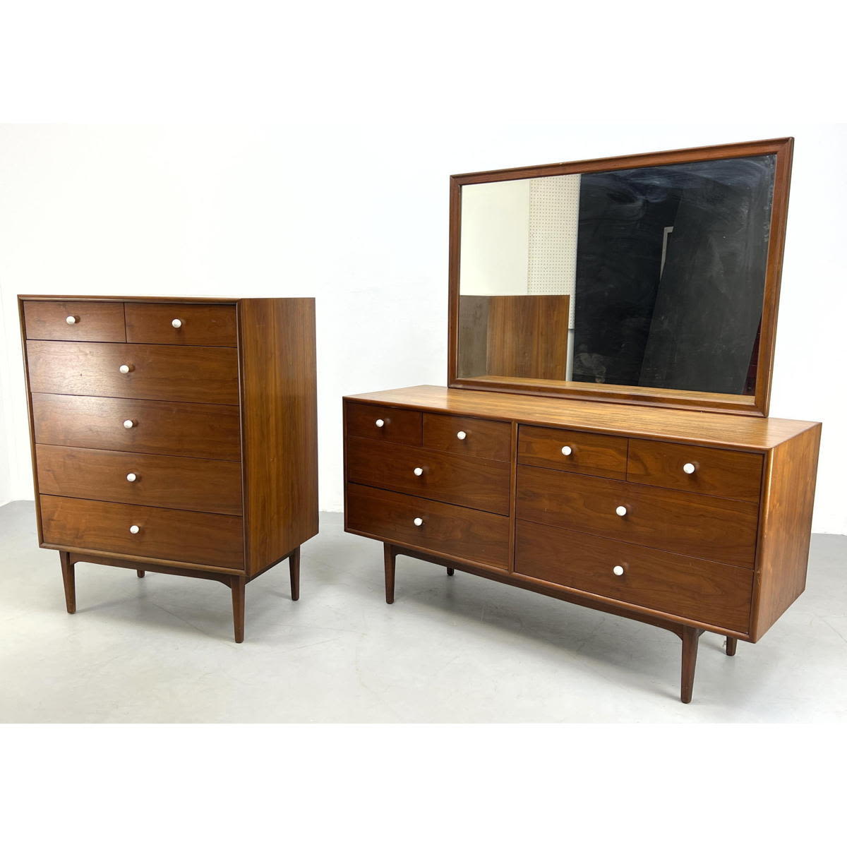 3pc DREXEL Declaration Bedroom set.