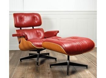 Eames lounge chair in red leather 3acdb6