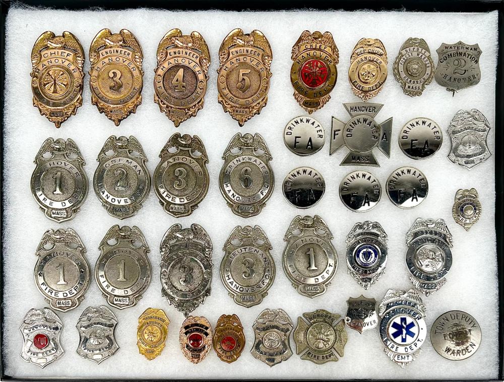 CASED COLLECTION OF THIRTY SIX 3af806