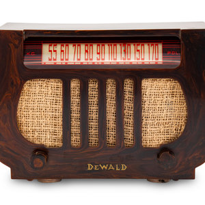 A Dewald A501 Harp Radio 1938 having 3af9aa