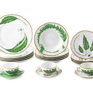 An Anna Weatherley Green Leaf Porcelain