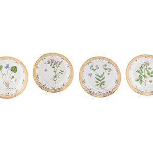 A Set of Eight Royal Copenhagen 3afb44