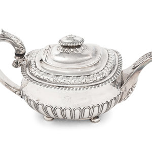 A George III Silver Teapot London  3afb60