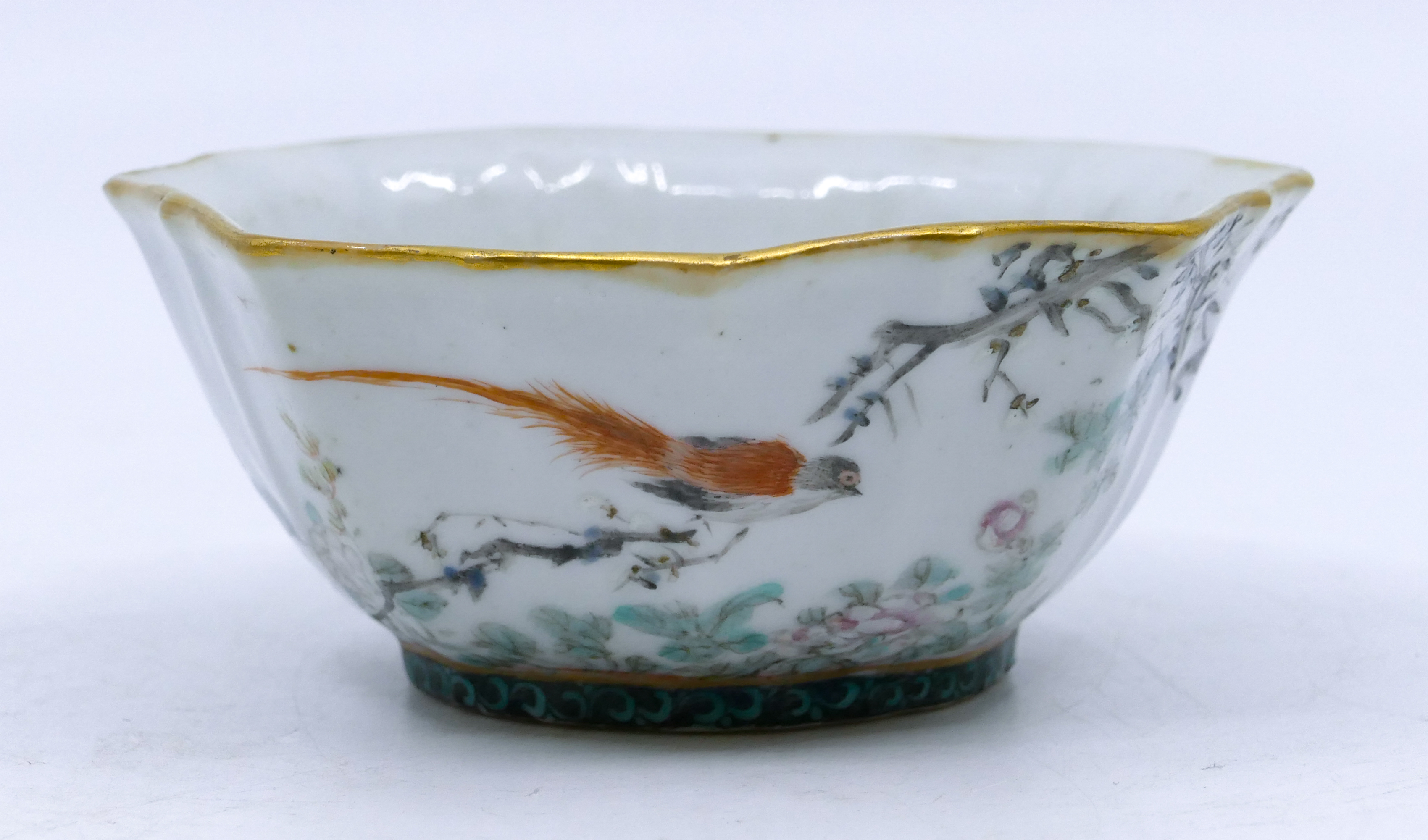 Chinese Republic Porcelain Small Bird