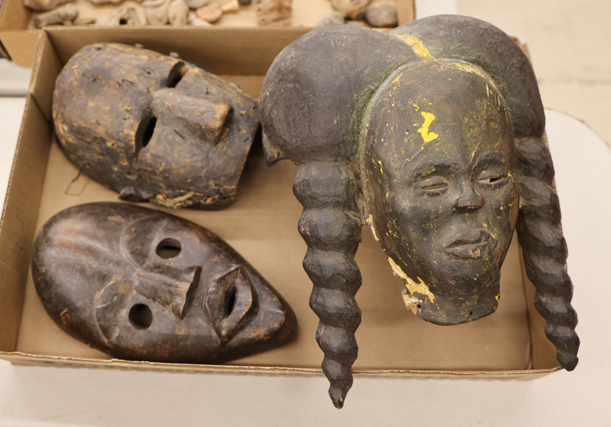 Box 3pc Old African Wood Masks 3afd32