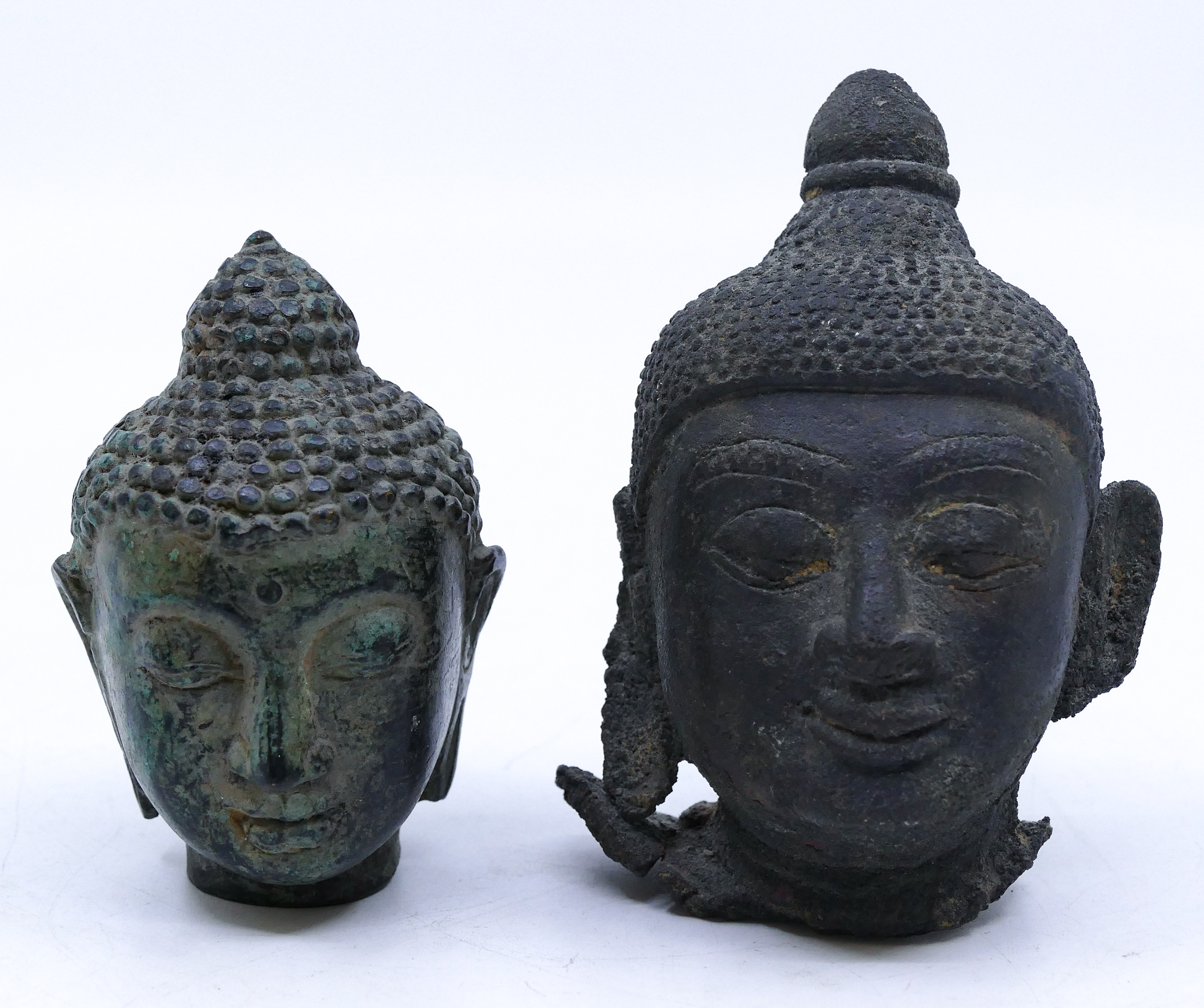 2pc Ancient Burmese Bronze Buddha 3afde7