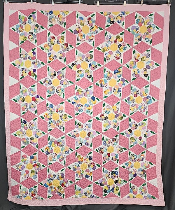 Vintage c1950 Flowers in Star Quilt