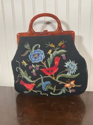 A 1940 s purse with crewel work 3b01e4