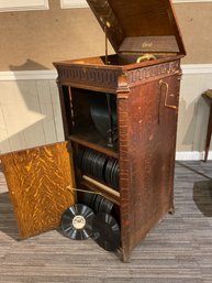 Ca 1900, Edison Disc Phonograph, oak