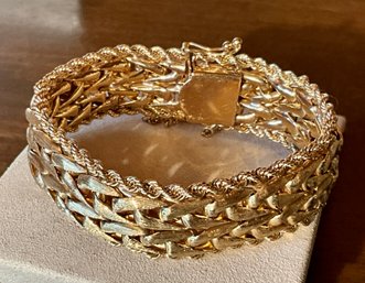 A 14 K yellow gold bracelet, of