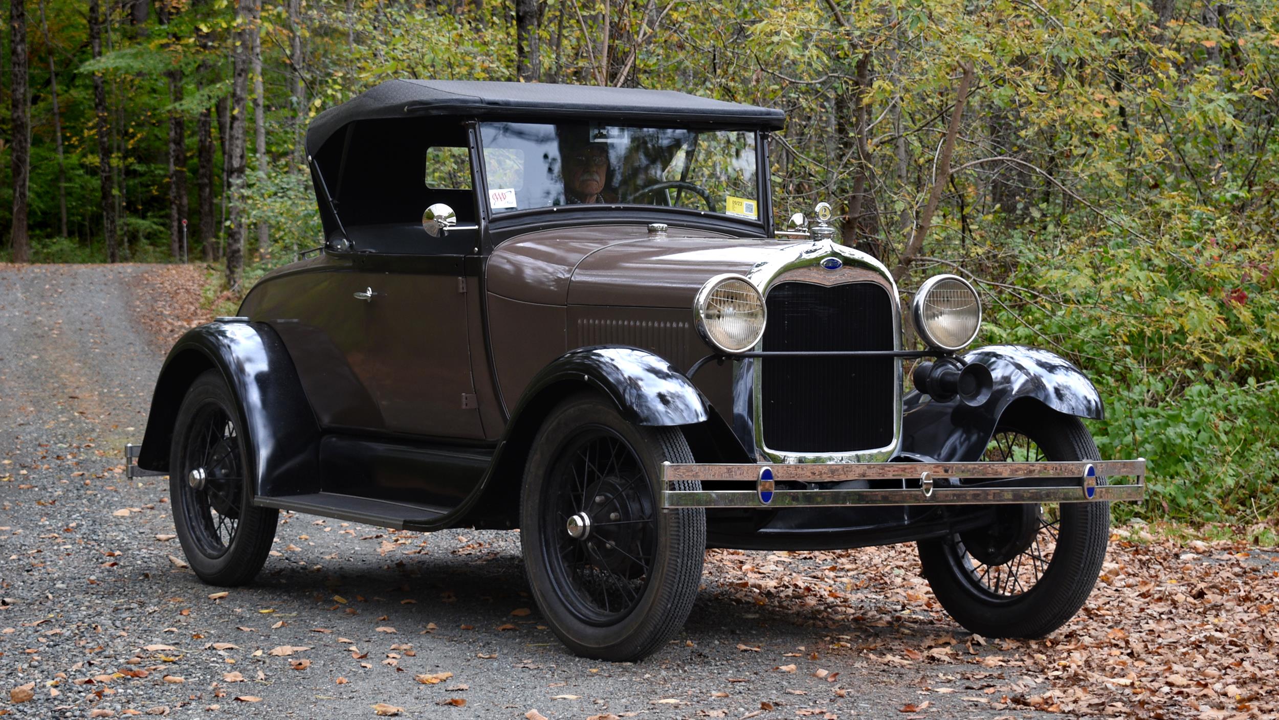 1929 FORD MODEL A RUMBLE SEAT ROADSTER.