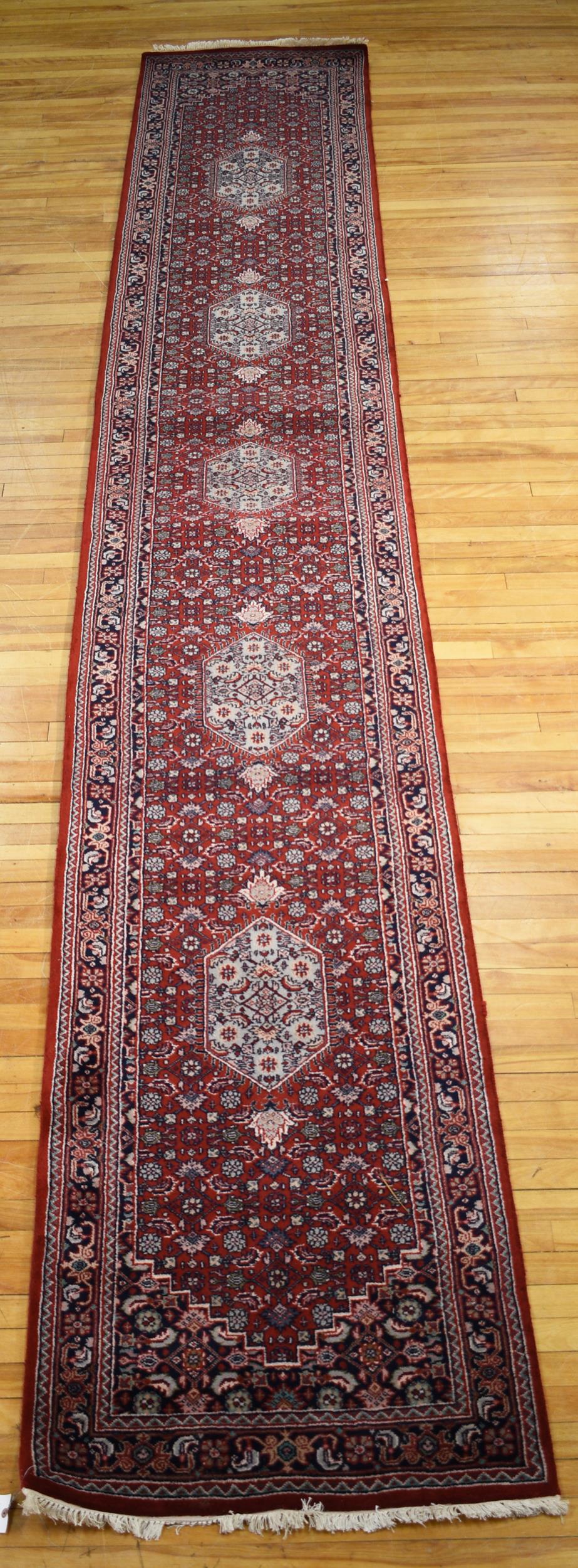 VINTAGE ORIENTAL RUNNER RUG Vintage 3b04c2