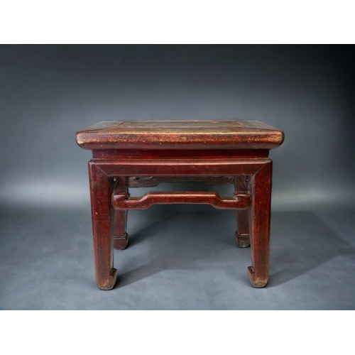 A CHINESE ELM WOOD ALTAR STAND  3b05f5