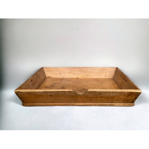 LARGE VICTORIAN PINE DOUGH TROUGH.