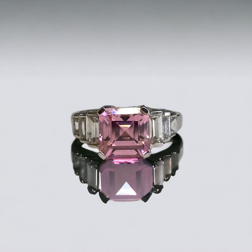 9ct white gold pink Tourmaline 3b0661