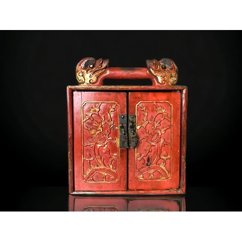 A Qing dynasty Chinese carved red 3b0744