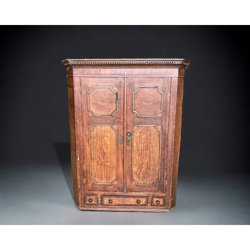 A LARGE GEORGE III OAK MAHOGANY 3b0760