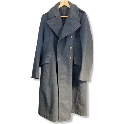 A 1966 RAF Officers coat Great 3b0887