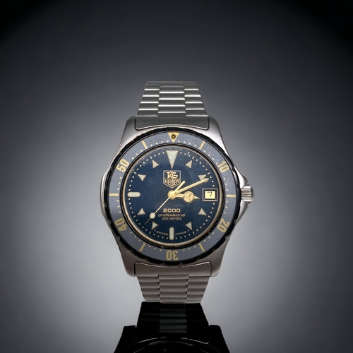 A TAG HEUER PROFESSIONAL 2000 SERIES