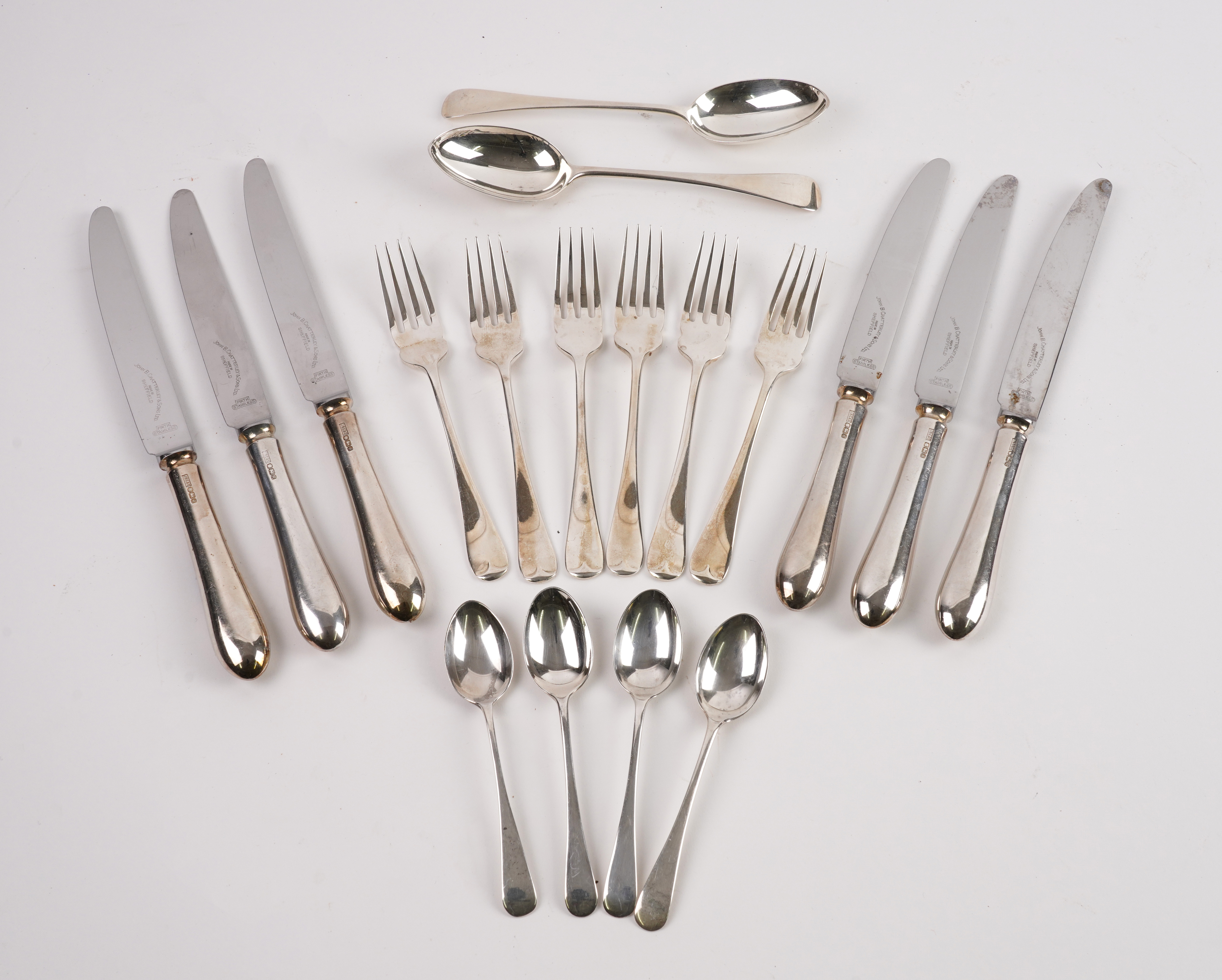 A QUANTITY OF SILVER TABLE FLATWARE 3ae62b