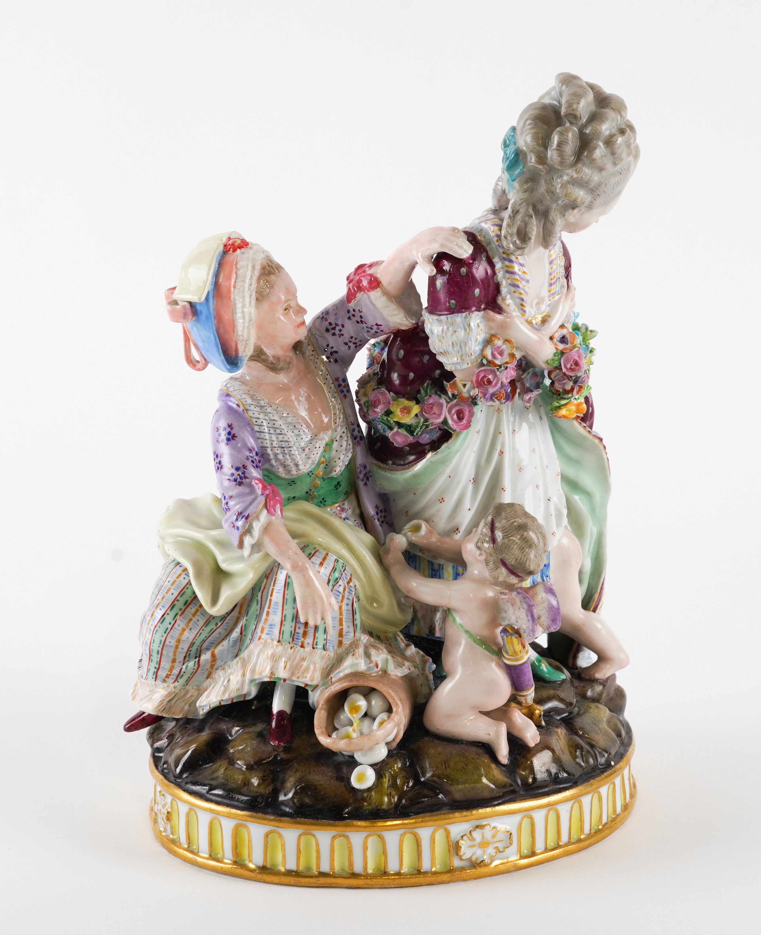 A MEISSEN GROUP OF THE BROKEN 3ae69c