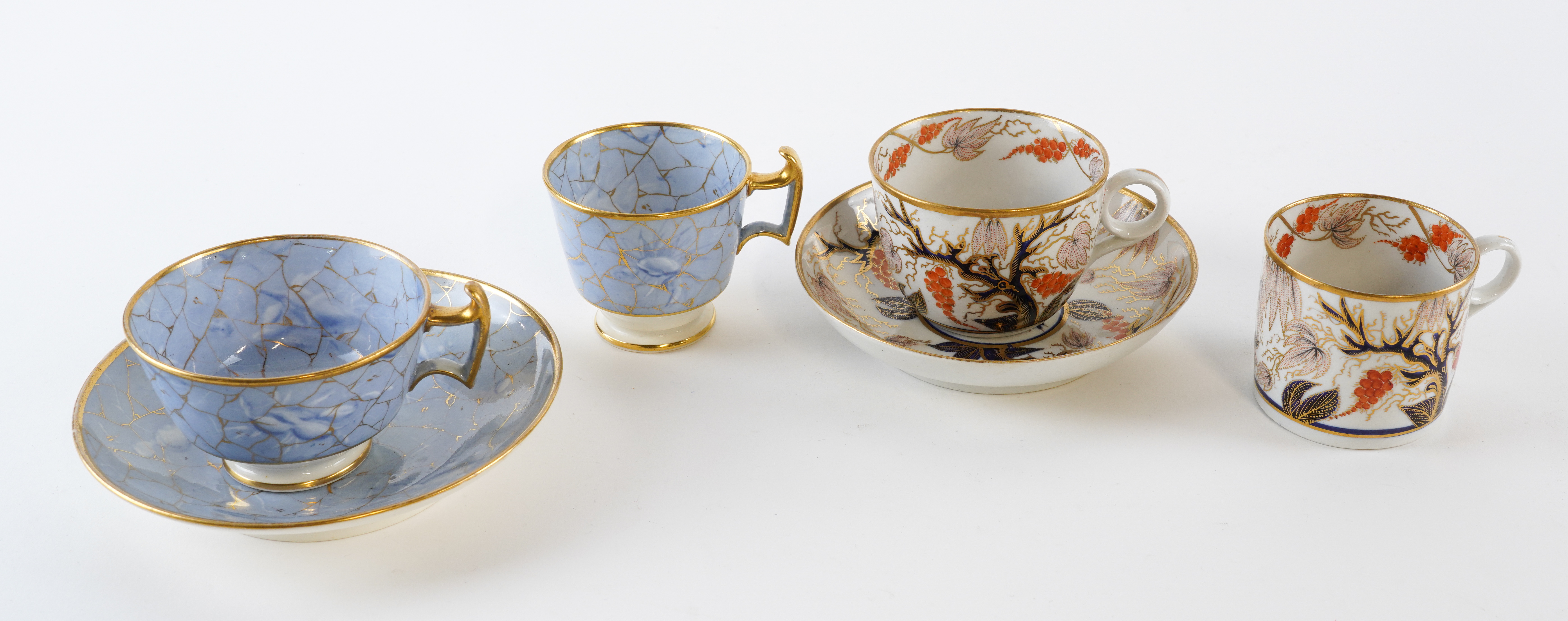 A NEW HALL PORCELAIN TRIO Circa 1800