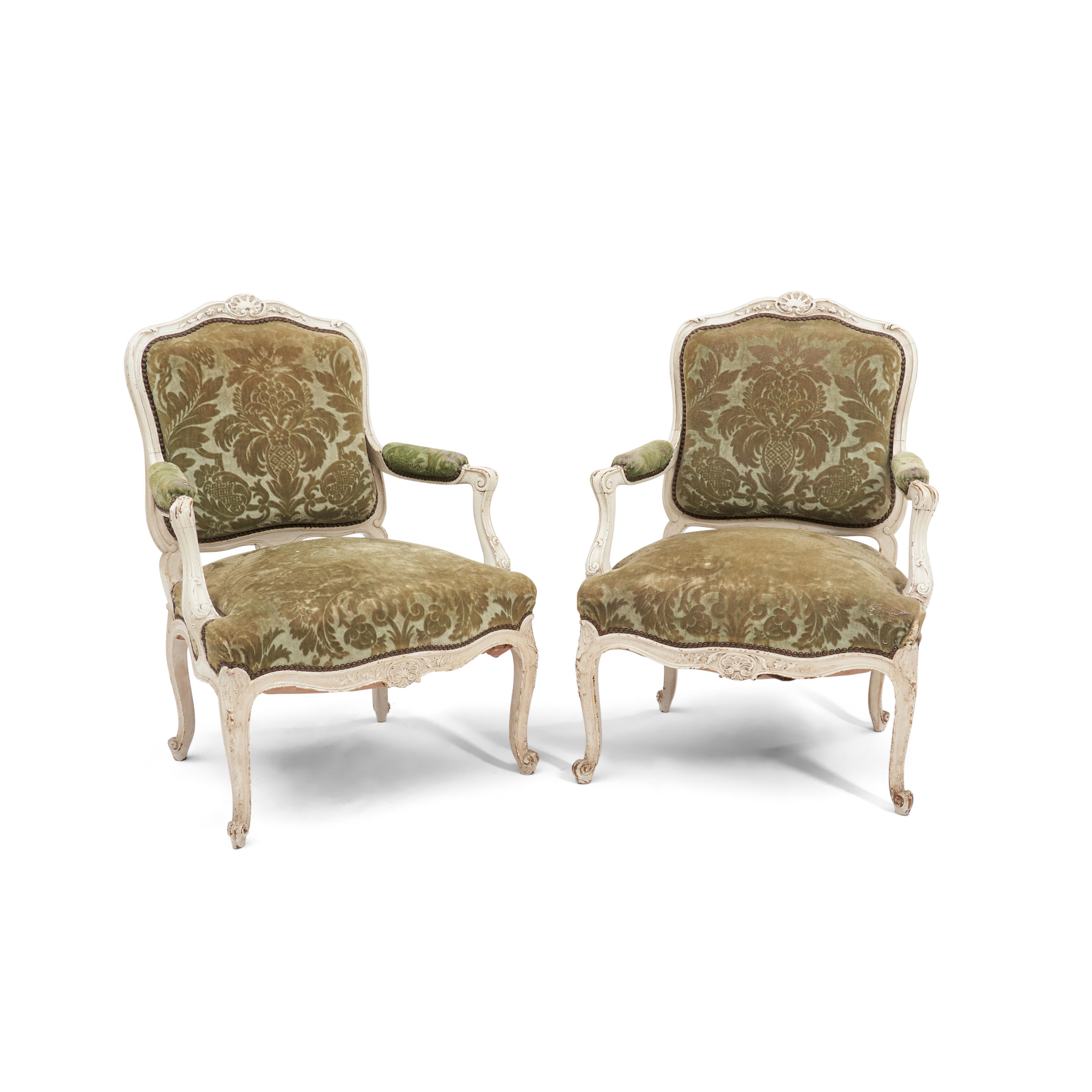 PAIR OF LOUIS XV STYLE WHITE PAINTED 3ae823