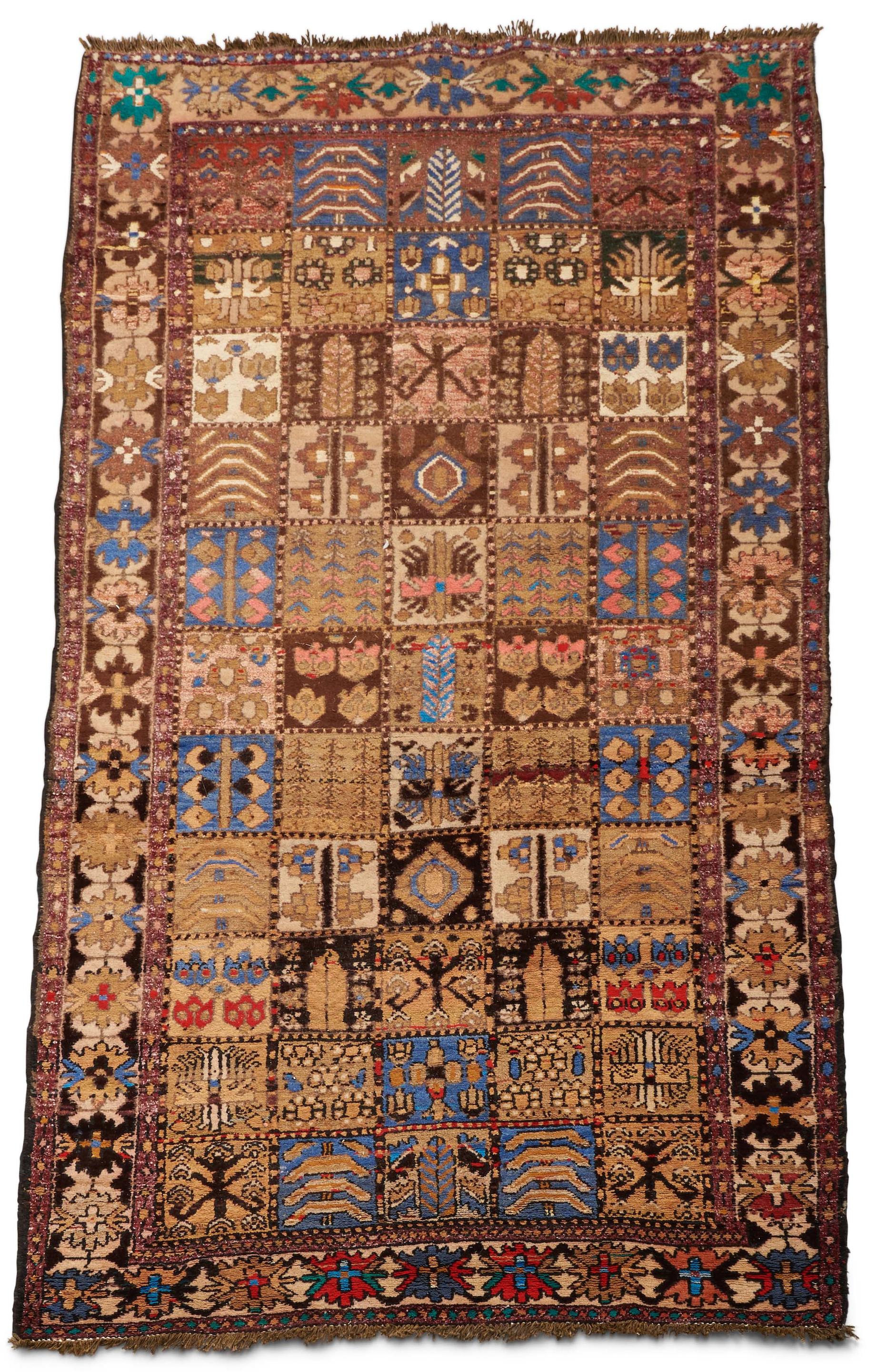 BAKHTIARI GARDEN RUG 113 x 64 in  3ae835