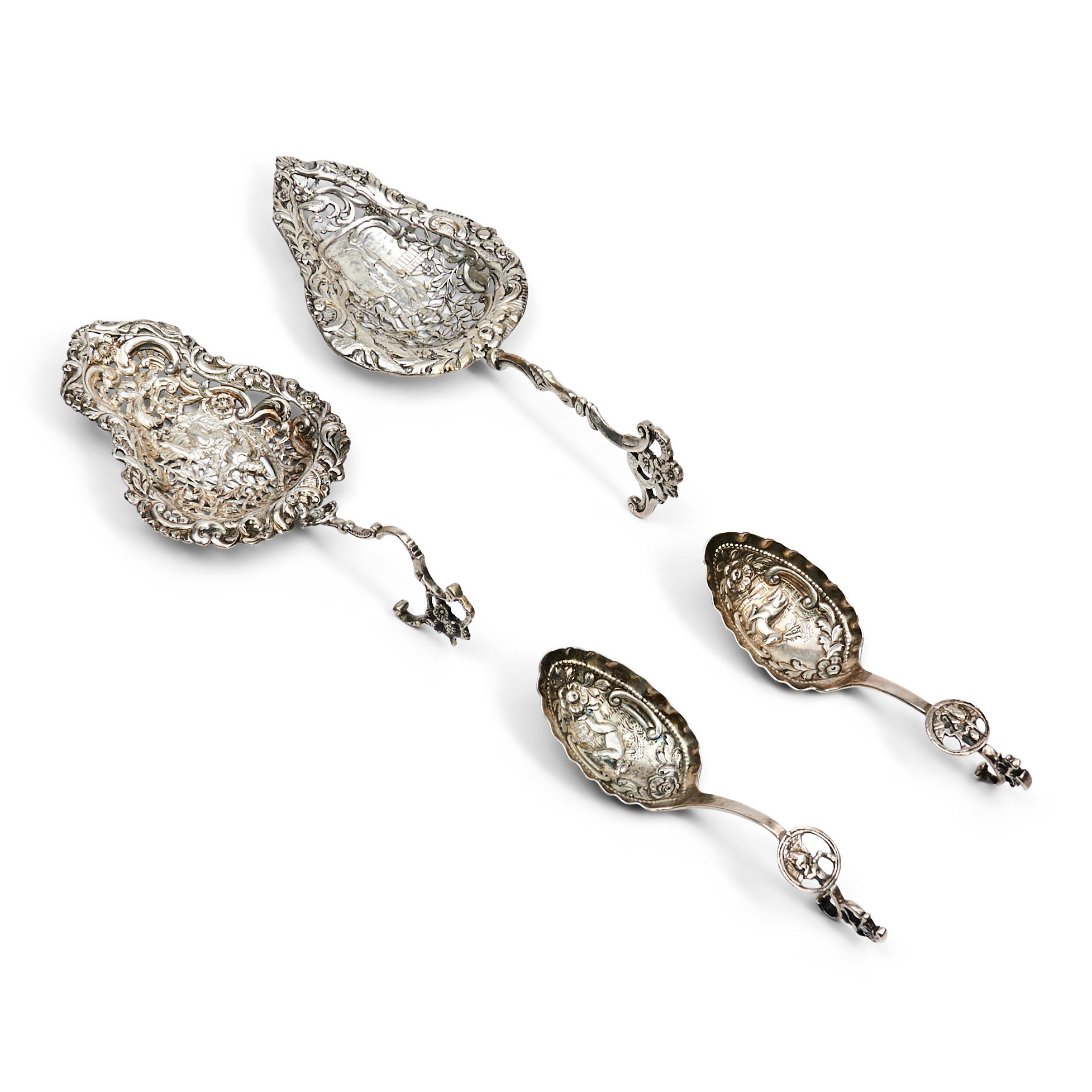 FOUR DUTCH RETICULATED SILVER SPOONS  3aea5d