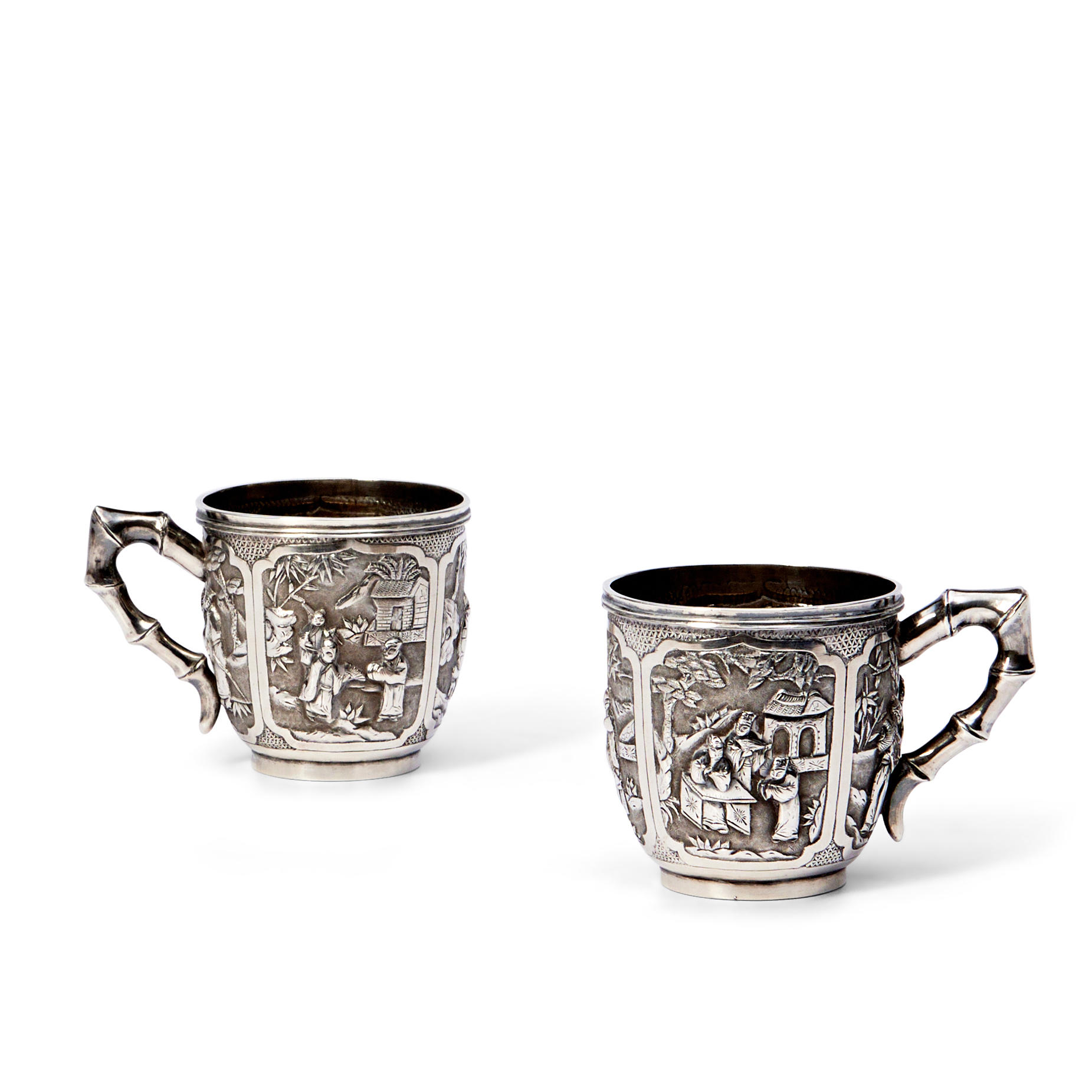 TWO CHINESE EXPORT SILVER TEA CUPS  3aea67