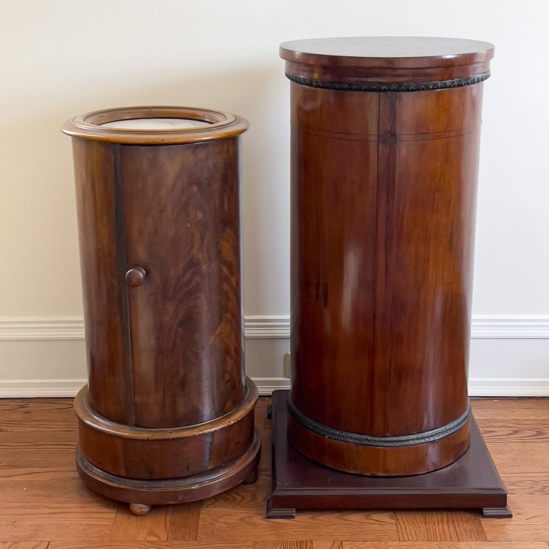 TWO SIMILAR EMPIRE MAHOGANY PEDESTAL COLUMN 3af0e5