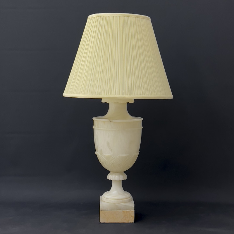 LARGE ALABASTER URN LAMP37 x 6