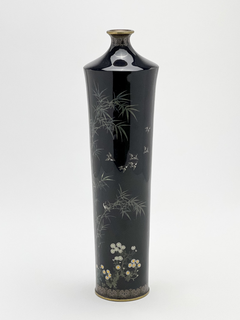 JAPANESE SLENDER BLACK CLOISONNé