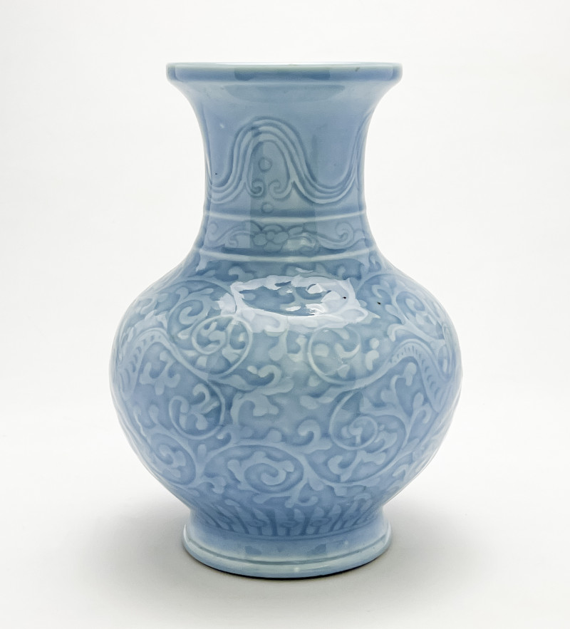 CHINESE PORCELAIN BLUE GLAZED HU