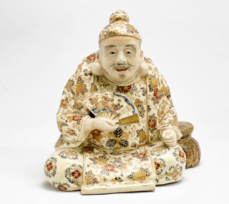 JAPANESE SATSUMA SEATED FIGURE,