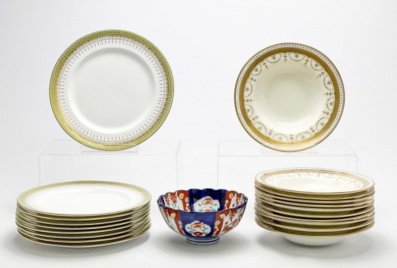 ROYAL DOULTON PORCELAIN DISH SETS AND