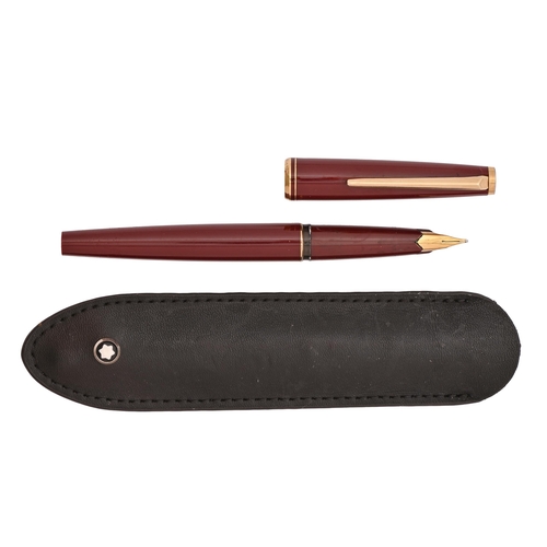 A Montblanc burgundy fountain pen, 18ct