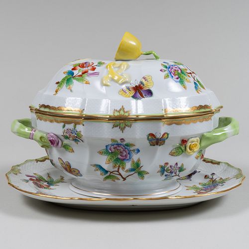 HEREND PORCELAIN TUREEN, COVER