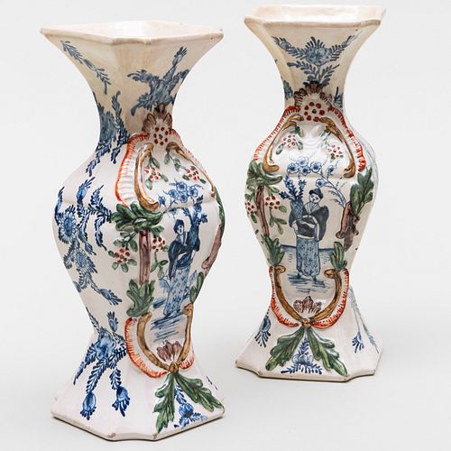 PAIR OF DUTCH POLYCHROME CHINOISERIE 3b1f11